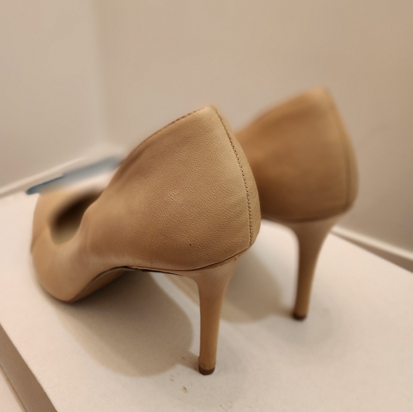 Vince Camuto Lionessa Asymmetric Nude Heel - Picture 3 of 4